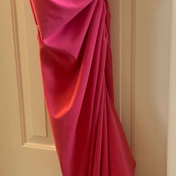 ELLIATT - Picture 8 of 9